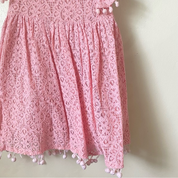 Pompom trim lace dress - Picture 11 of 11